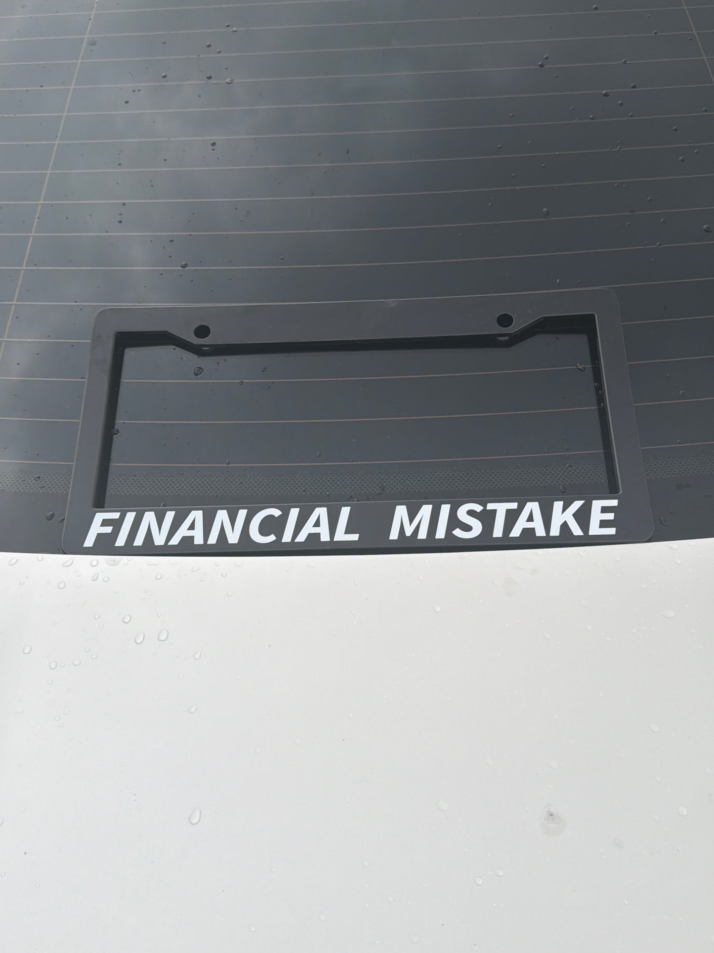 license plate frame